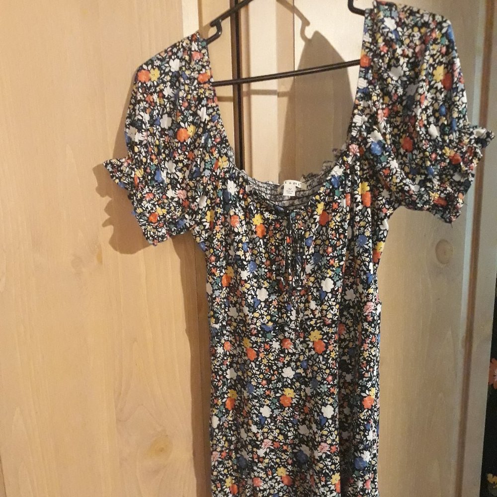 Miami.Size medium dress. FLORAL